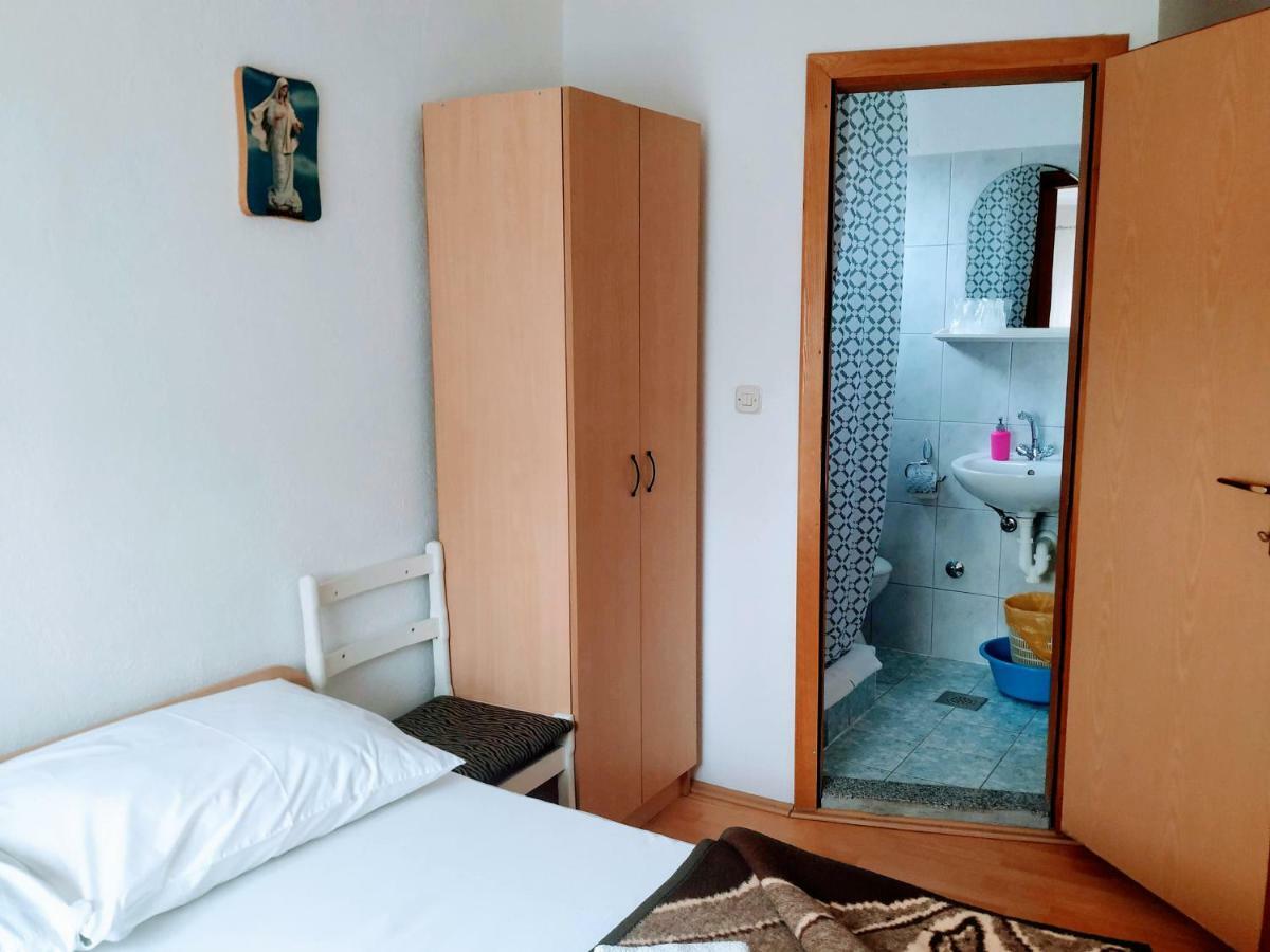 Ana Stjepan Nikolic - Pilgrim'S 2Nd Home เมจูโกเรีย ภายนอก รูปภาพ